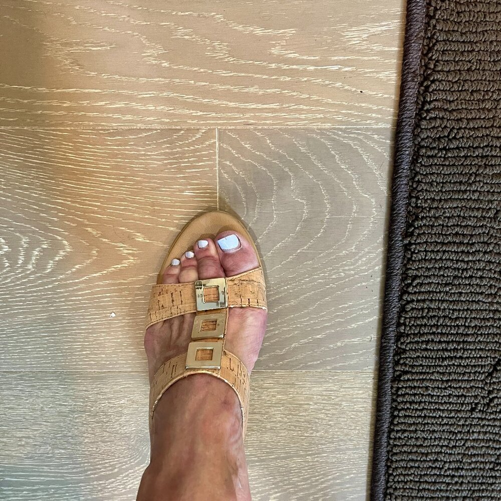 "Soft" brand Cork & Leather Wedge Sandals Size 8M